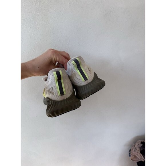 Adidas Alphabounce Running Shoes Women's 7 White Yellow Gray Athletic Sneakers - Picture 4 of 6